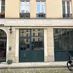 Residence D\'Exception Renovee Par Architecte - Paris 10