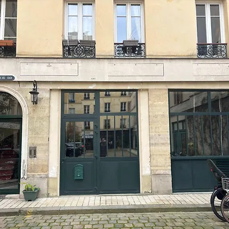 D'exception Renovee Par Architecte - 10 * Parigi